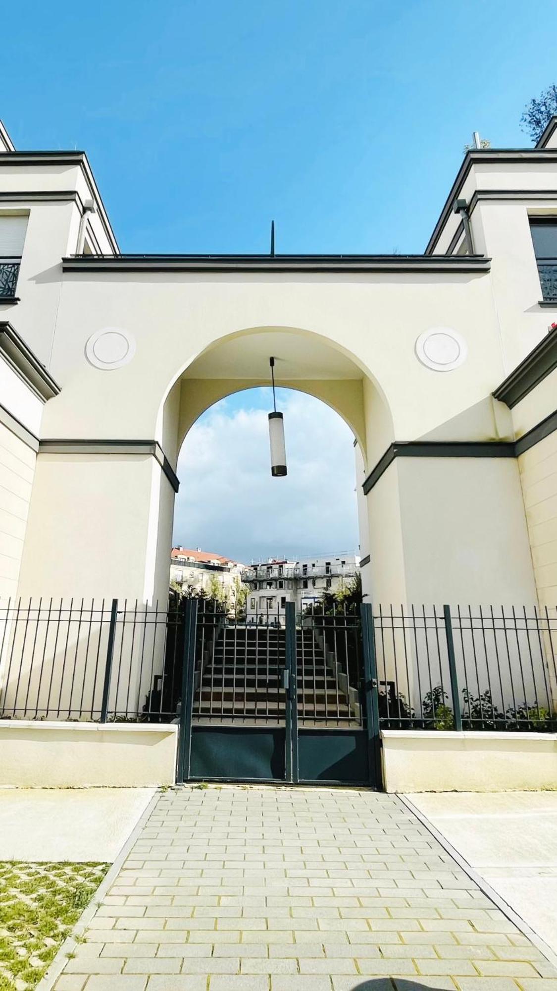 Le Lion D'Or - Parking - Netflix - Wifi - Nerf Apartamento Bussy-Saint-Georges Exterior foto