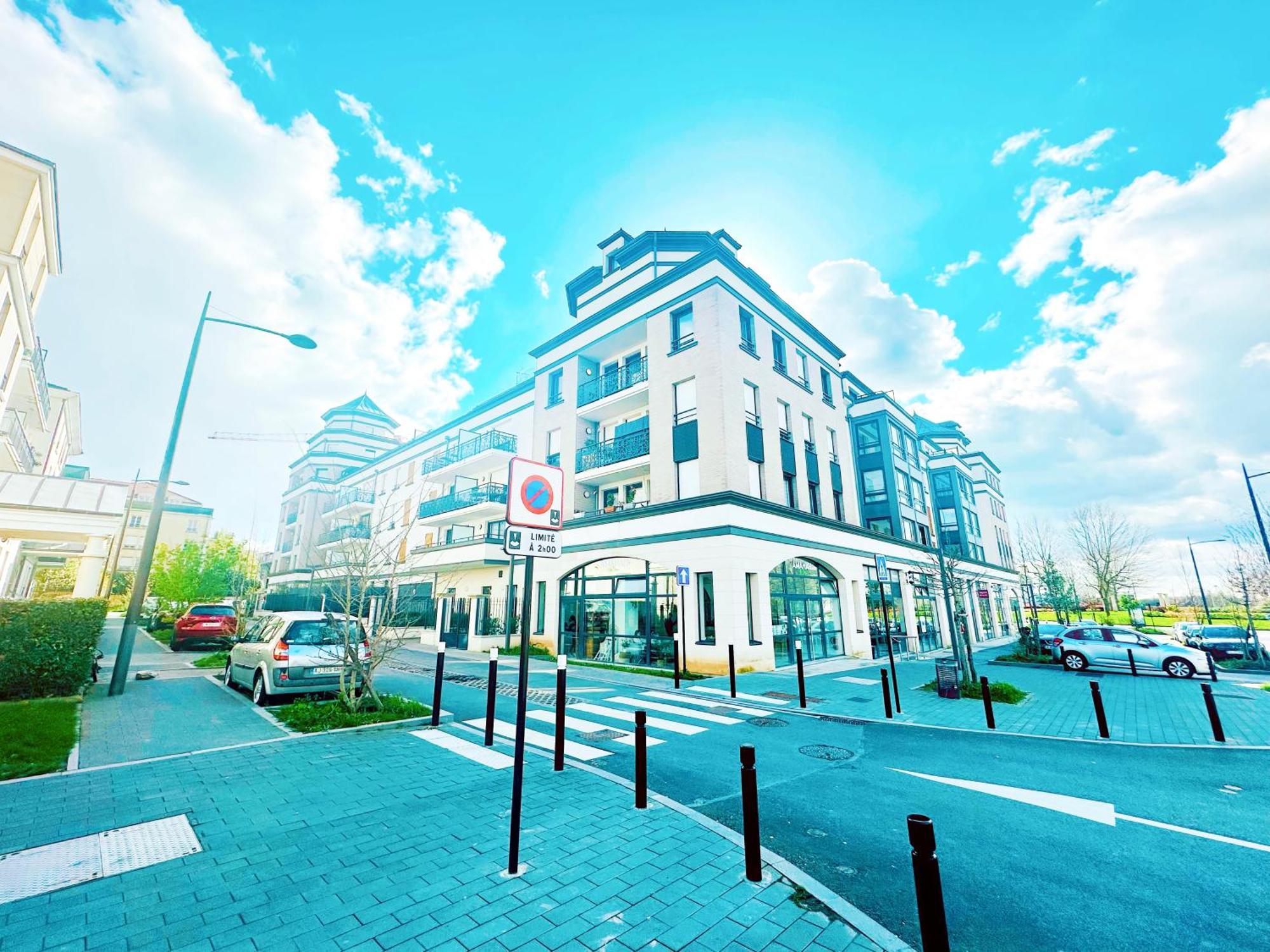 Le Lion D'Or - Parking - Netflix - Wifi - Nerf Apartamento Bussy-Saint-Georges Exterior foto